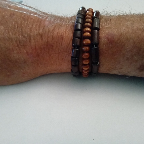 Friendship bracelets - Picture 2 of 3